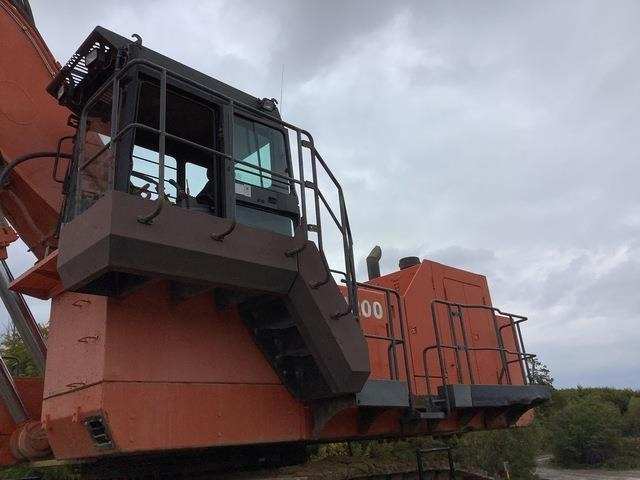 Pelle sur chenille Hitachi EX1200-6: photos 12