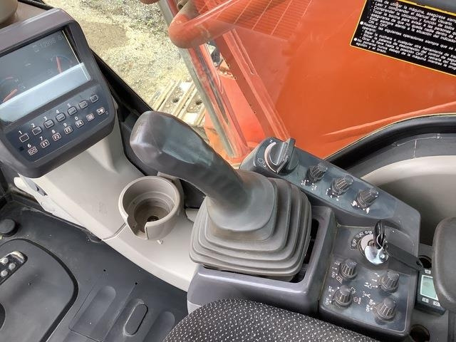 Pelle sur chenille Hitachi EX1200-6: photos 20