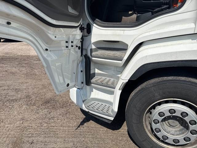 Camion fourgon DAF XF 530 FAN: photos 12