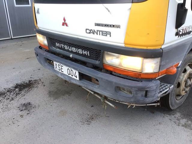 Balayeuse de voirie Mitsubishi Canter: photos 10