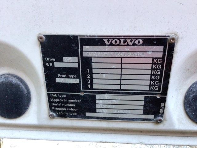 Volvo FL611 - Balayeuse de voirie: photos 5 Volvo FL611 - Balayeuse de voirie: photos 5