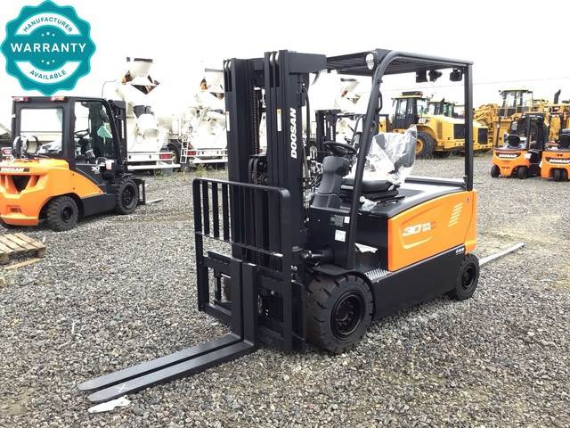Doosan B30X-7 PLUS - Chariot élévateur électrique: photos 1 Doosan B30X-7 PLUS - Chariot élévateur électrique: photos 1