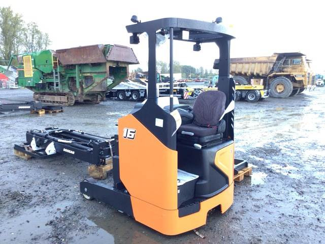 Doosan BR16JW-9 - Chariot à mât rétractable: photos 2 Doosan BR16JW-9 - Chariot à mât rétractable: photos 2