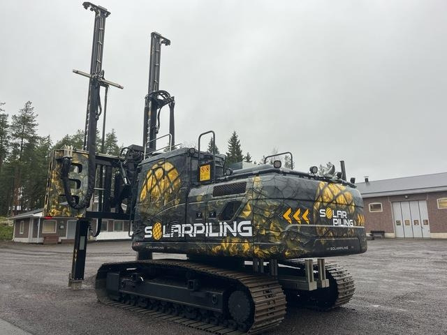 Solar Pilling Hydraulic Pilling Device/ Proto - Mât de battage: photos 2 Solar Pilling Hydraulic Pilling Device/ Proto - Mât de battage: photos 2