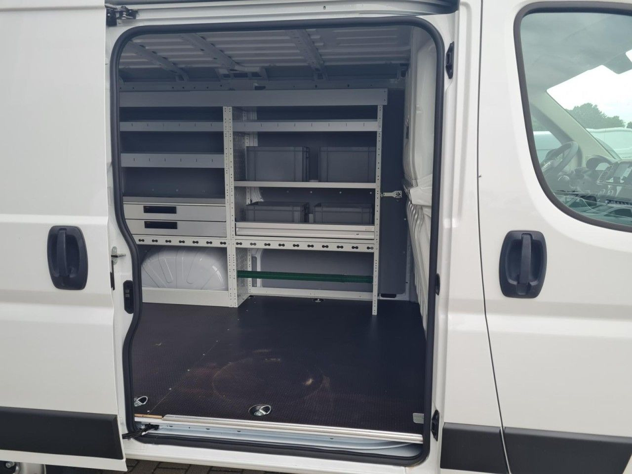 Fiat Ducato 30 Kasten L1H1 KLIMA PDC Werkstatteinrich - Fourgonnette: photos 5 Fiat Ducato 30 Kasten L1H1 KLIMA PDC Werkstatteinrich - Fourgonnette: photos 5