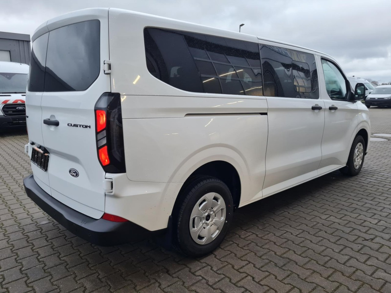 Ford Transit Custom Kombi 320 L2 Trend 9 Sitze KAMERA - Minibus, Transport de personnes: photos 4 Ford Transit Custom Kombi 320 L2 Trend 9 Sitze KAMERA - Minibus, Transport de personnes: photos 4