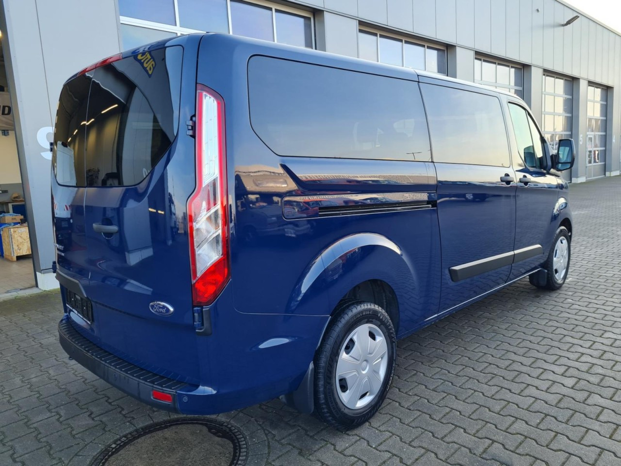 Ford Transit Custom Kombi 320 L2 Trend 9 Sitze PDC - Minibus, Transport de personnes: photos 4 Ford Transit Custom Kombi 320 L2 Trend 9 Sitze PDC - Minibus, Transport de personnes: photos 4