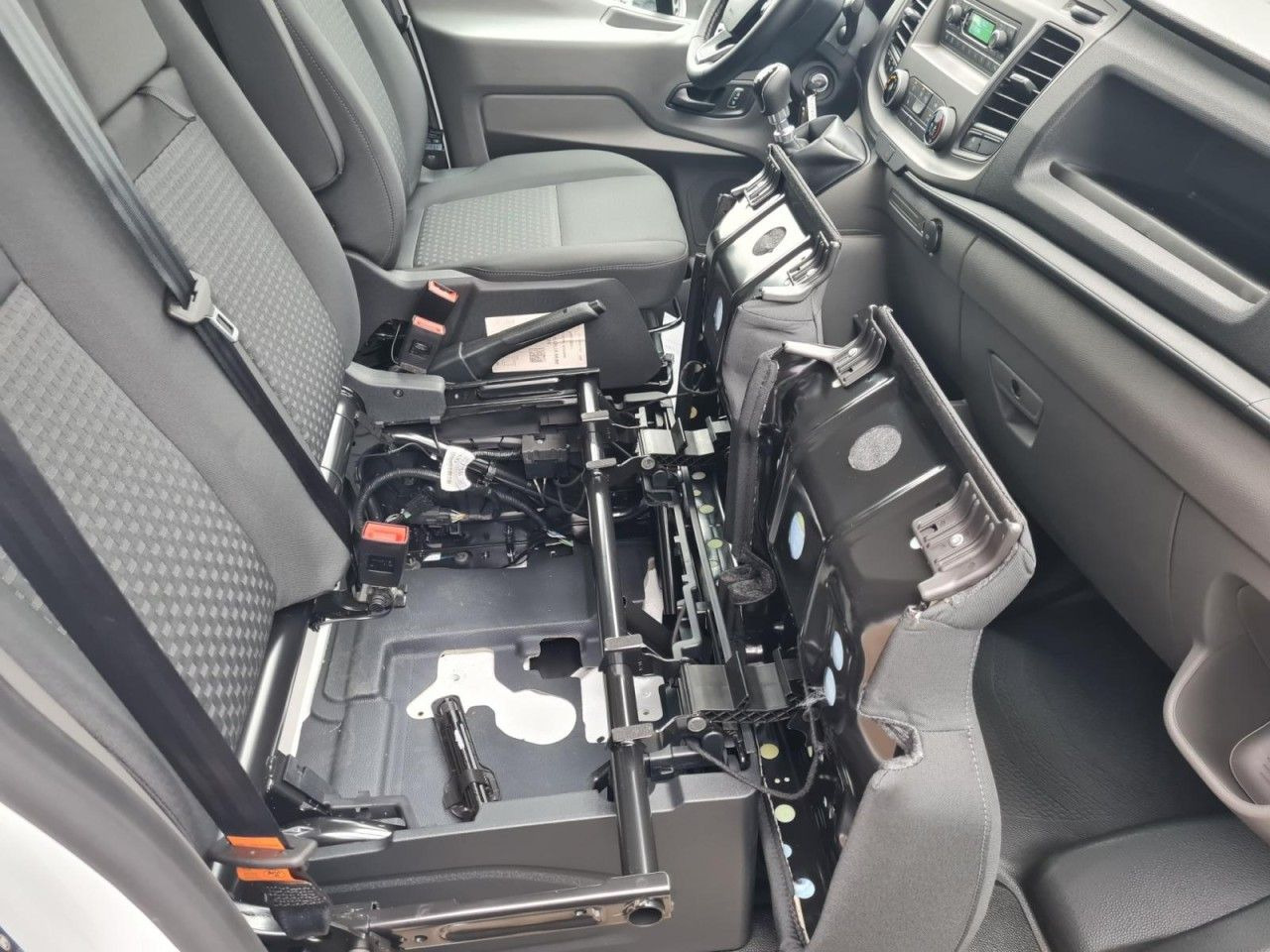 Fourgonnette Ford Transit Kasten TDCi L3H2 Trend Klima, Tempomat: photos 17