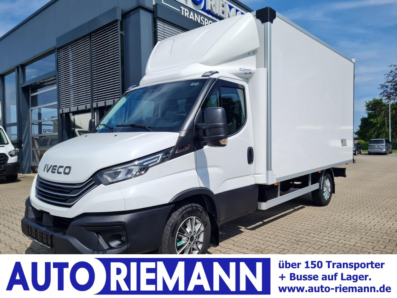Iveco DAILY 35S18 Koffer Automatik ALU KAMERA NAVI TEMPOMAT - Fourgon grand volume: photos 1 Iveco DAILY 35S18 Koffer Automatik ALU KAMERA NAVI TEMPOMAT - Fourgon grand volume: photos 1