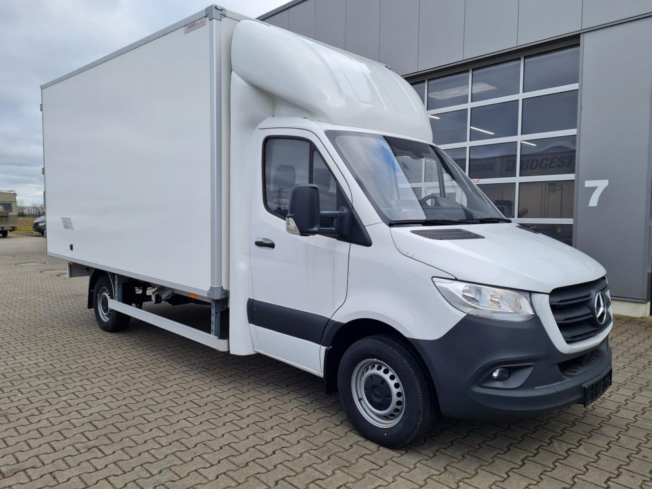 Mercedes-Benz Sprinter 315 Koffer lang MBux KLIMA NAVI TEMPOMA - Fourgon grand volume: photos 3 Mercedes-Benz Sprinter 315 Koffer lang MBux KLIMA NAVI TEMPOMA - Fourgon grand volume: photos 3