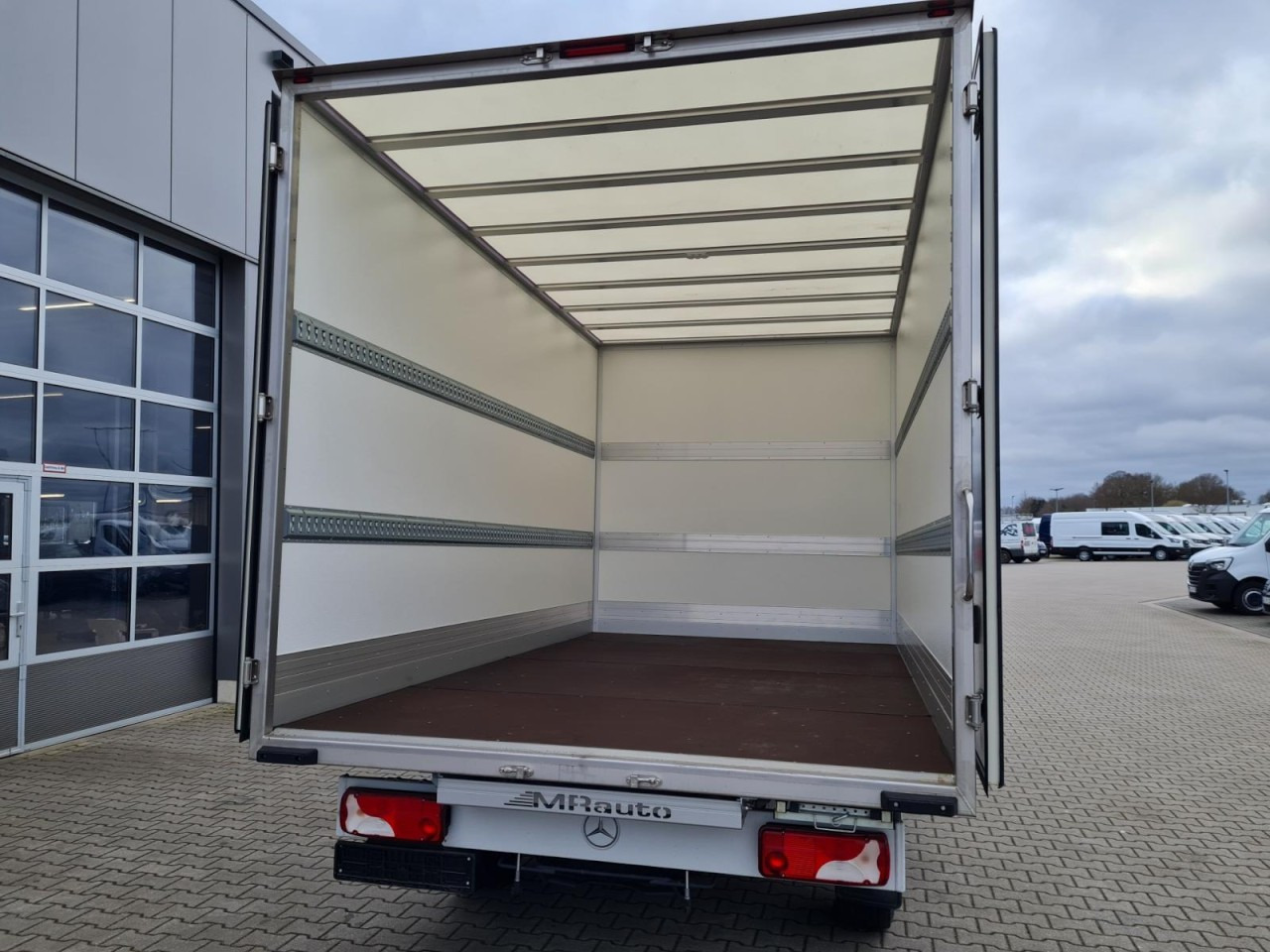 Fourgon grand volume Mercedes-Benz Sprinter 315 Koffer lang MBux KLIMA NAVI TEMPOMAT: photos 15