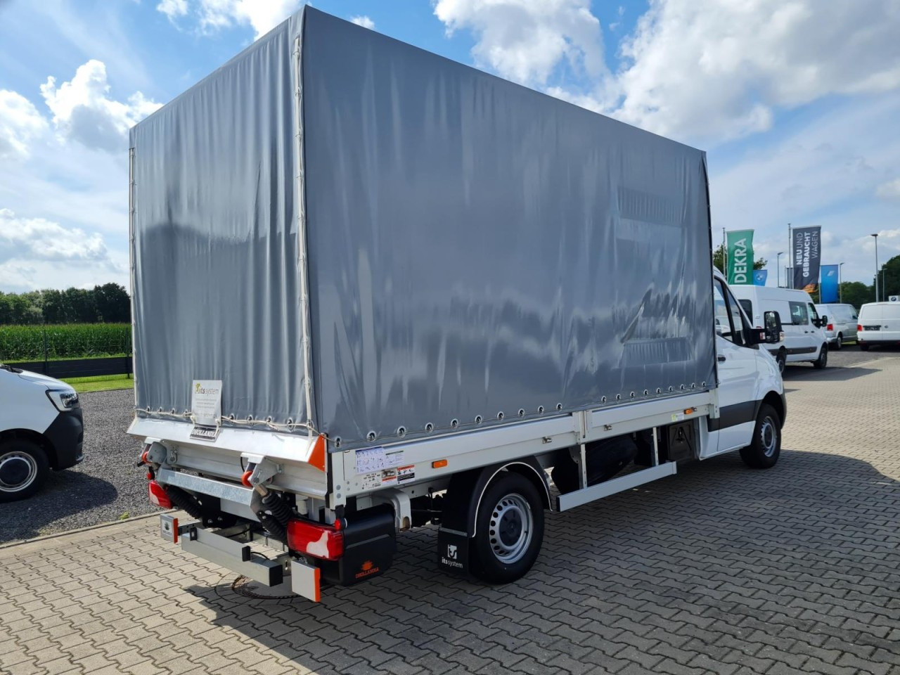 Mercedes-Benz Sprinter 315 RWD Pritsche Schiebe Plane LBW KLIMA TEMPOMAT - Utilitaire rideaux coulissants (PLSC): photos 5 Mercedes-Benz Sprinter 315 RWD Pritsche Schiebe Plane LBW KLIMA TEMPOMAT - Utilitaire rideaux coulissants (PLSC): photos 5