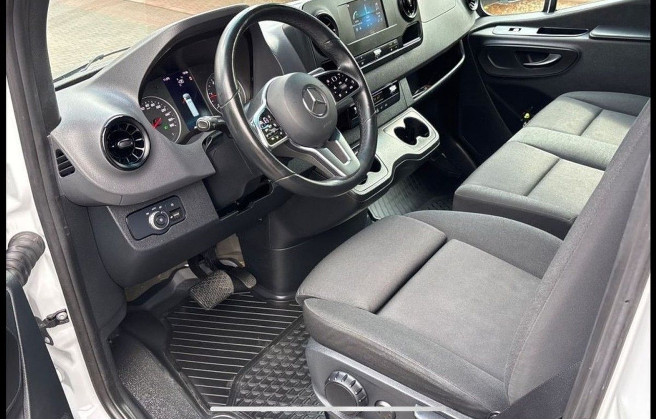 Mercedes-Benz Sprinter 317 Pritsche Plane 10 Pal. RWD LED - Utilitaire rideaux coulissants (PLSC): photos 3 Mercedes-Benz Sprinter 317 Pritsche Plane 10 Pal. RWD LED - Utilitaire rideaux coulissants (PLSC): photos 3