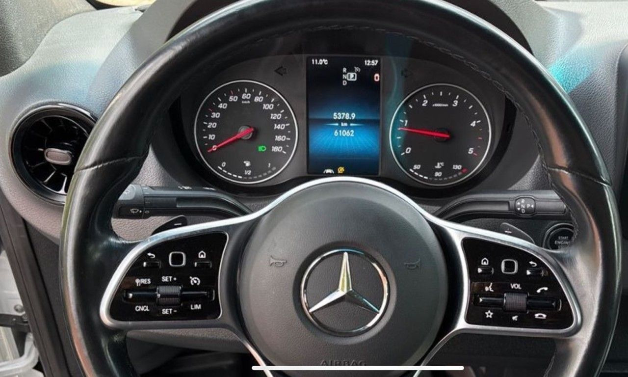 Mercedes-Benz Sprinter 317 Pritsche Plane 10 Pal. RWD LED - Utilitaire rideaux coulissants (PLSC): photos 4 Mercedes-Benz Sprinter 317 Pritsche Plane 10 Pal. RWD LED - Utilitaire rideaux coulissants (PLSC): photos 4