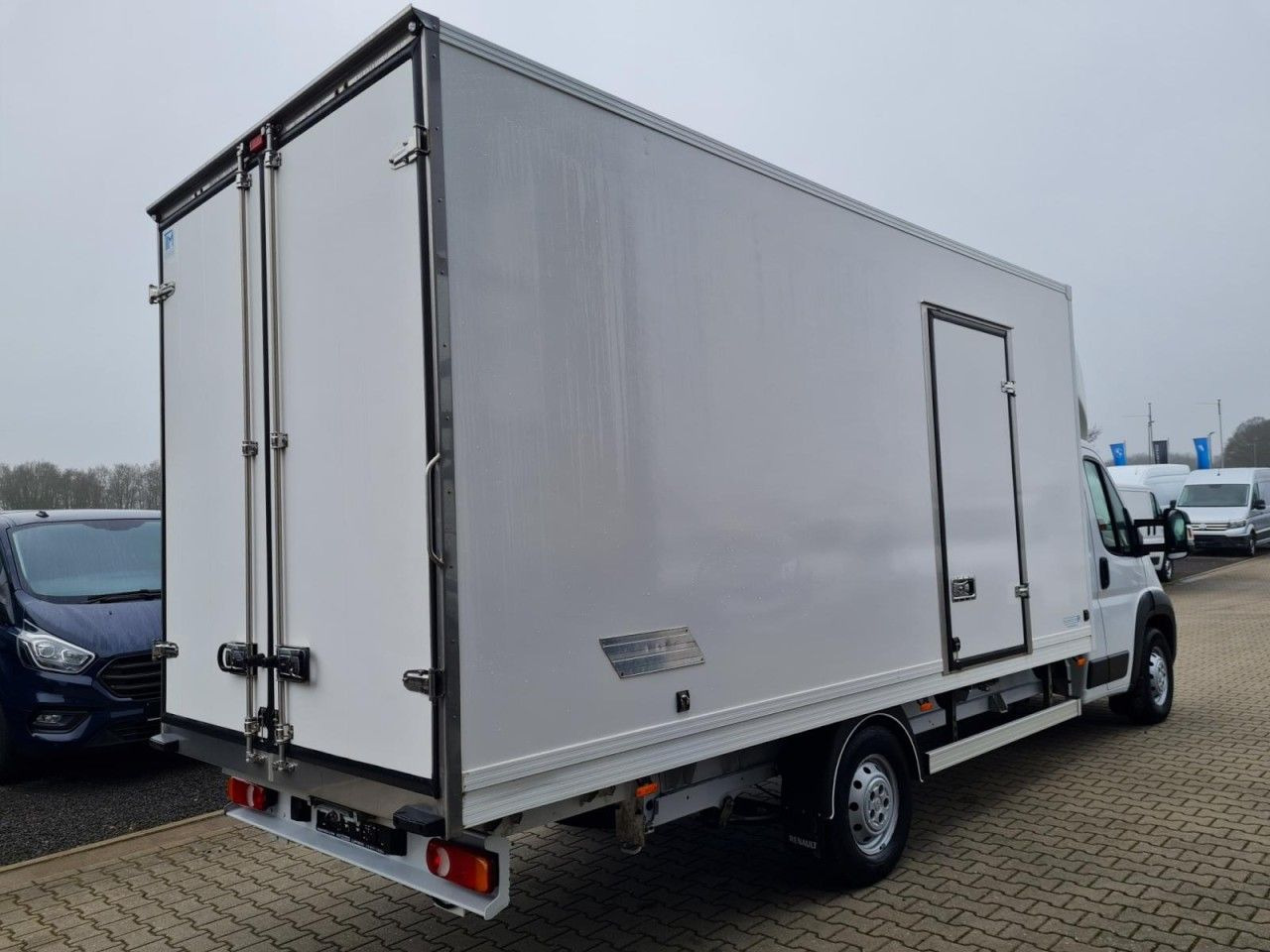 Peugeot Boxer 3.5t Koffer lang L4 ERGO KLIMA KOMFORT TEM - Fourgon grand volume: photos 4 Peugeot Boxer 3.5t Koffer lang L4 ERGO KLIMA KOMFORT TEM - Fourgon grand volume: photos 4