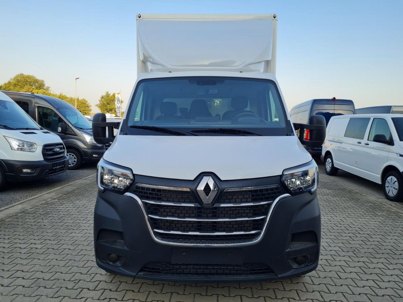 Renault Master 3.5t Möbel Koffer LBW KLIMA KOMFORT TEMPO - Fourgon grand volume: photos 2 Renault Master 3.5t Möbel Koffer LBW KLIMA KOMFORT TEMPO - Fourgon grand volume: photos 2