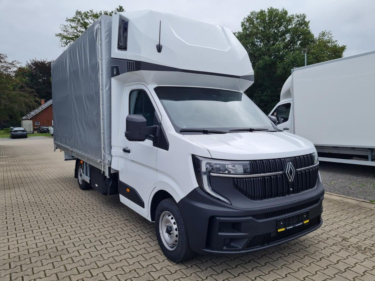 Renault Master 35 Pritsche Schiebe Plane Schlafkab Luftf - Utilitaire rideaux coulissants (PLSC): photos 2 Renault Master 35 Pritsche Schiebe Plane Schlafkab Luftf - Utilitaire rideaux coulissants (PLSC): photos 2