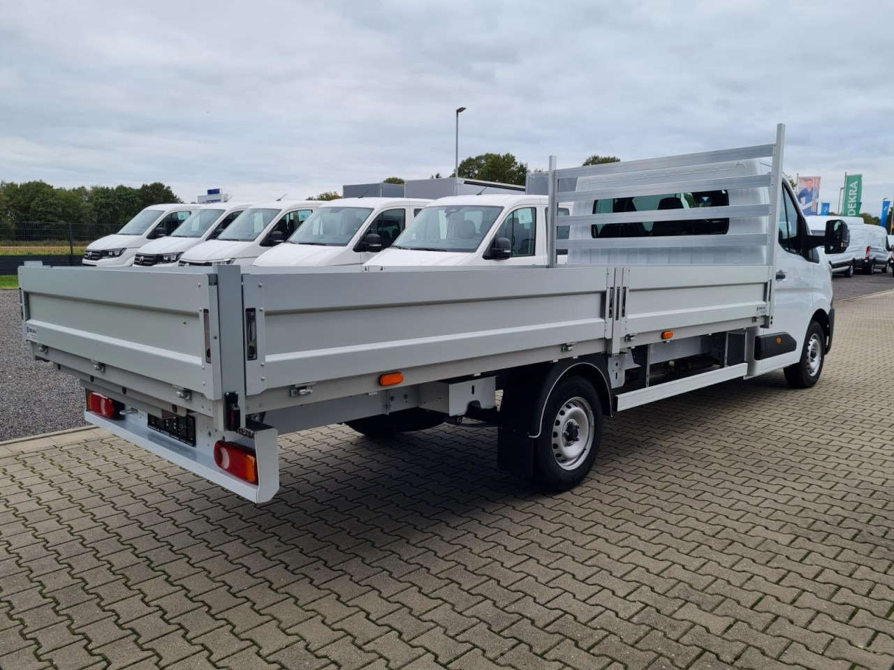 Renault Master 35 Pritsche dCi 170 extra lang 4,85 m - Utilitaire plateau: photos 4 Renault Master 35 Pritsche dCi 170 extra lang 4,85 m - Utilitaire plateau: photos 4