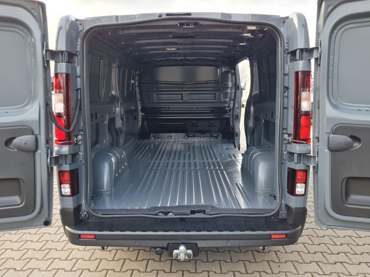 Renault Trafic Kasten L2 Advance AHK KLIMA LED PDC TEMPO - Fourgonnette: photos 5 Renault Trafic Kasten L2 Advance AHK KLIMA LED PDC TEMPO - Fourgonnette: photos 5