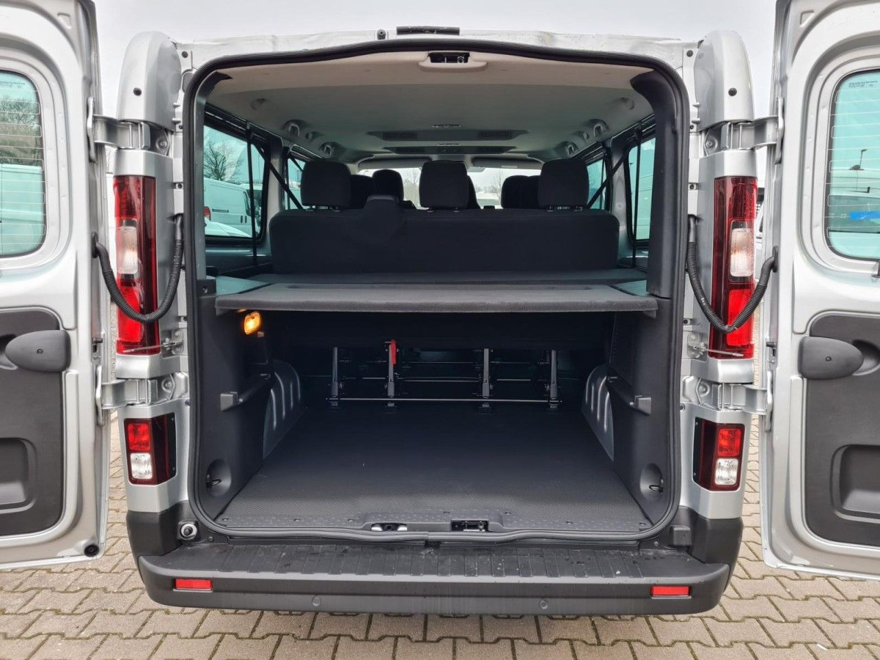 Voiture break Renault Trafic Kombi 9-Sitze L2 Grand Equilibre KLIMA TE: photos 22