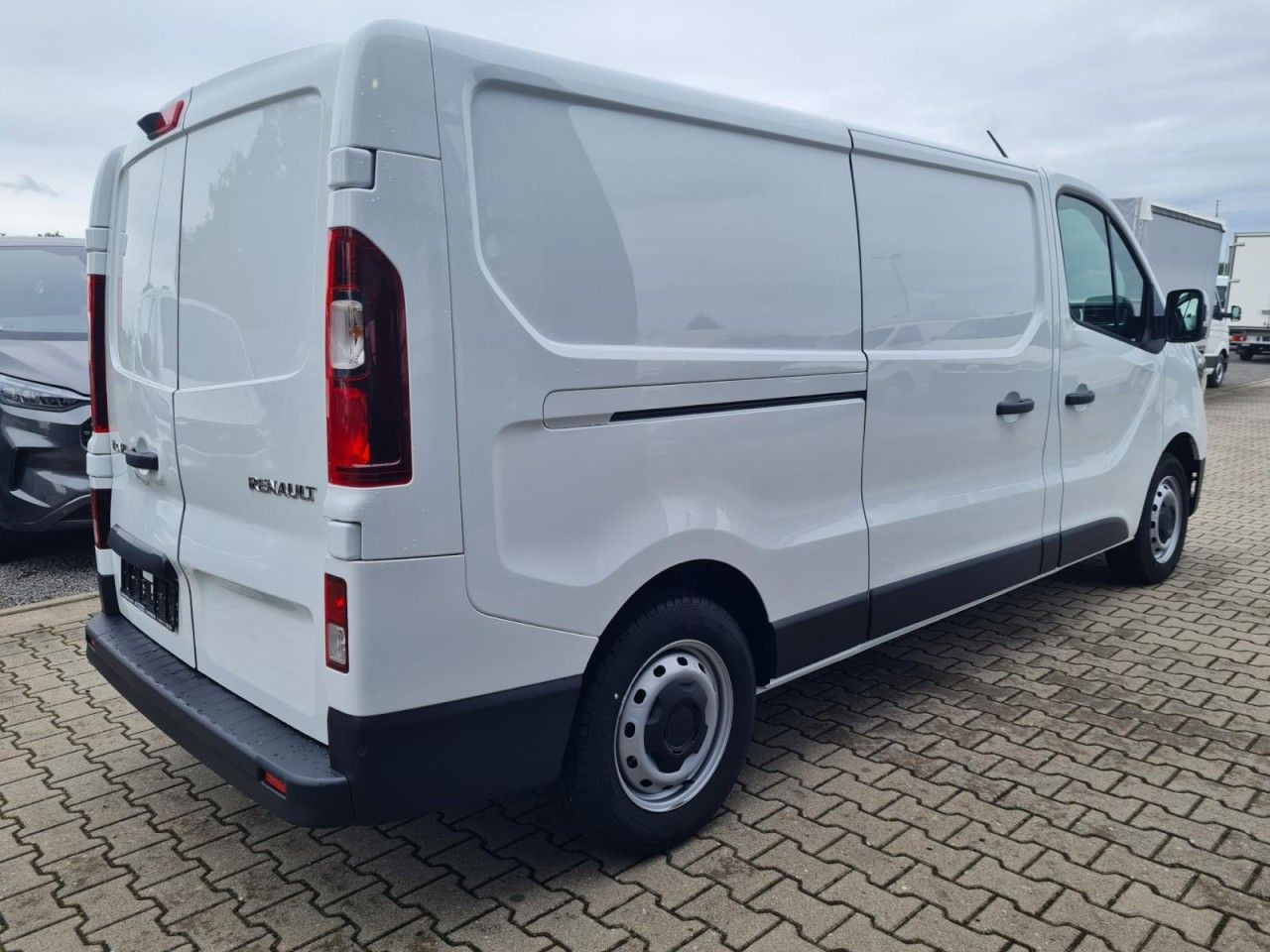Renault Trafic Kühlkasten 3.0t L2 KLIMA LED NAVI_APP TEM - Utilitaire frigorifique: photos 4 Renault Trafic Kühlkasten 3.0t L2 KLIMA LED NAVI_APP TEM - Utilitaire frigorifique: photos 4