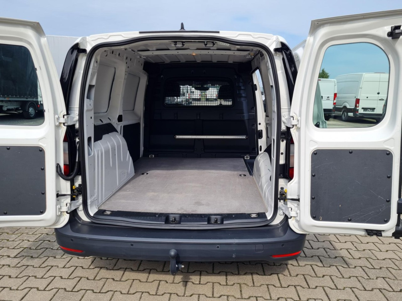 Volkswagen Caddy Cargo Kasten Maxi AHK KLIMA KAMERA PDC FLÜGEL en crédit-bail Volkswagen Caddy Cargo Kasten Maxi AHK KLIMA KAMERA PDC FLÜGEL: photos 15