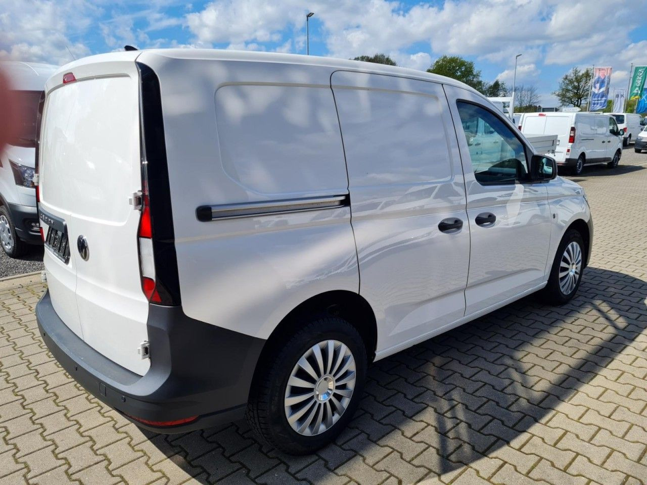 Volkswagen Caddy Kasten Cargo 2.0 TDI KLIMA KOMFORT PDC - Fourgonnette: photos 4 Volkswagen Caddy Kasten Cargo 2.0 TDI KLIMA KOMFORT PDC - Fourgonnette: photos 4