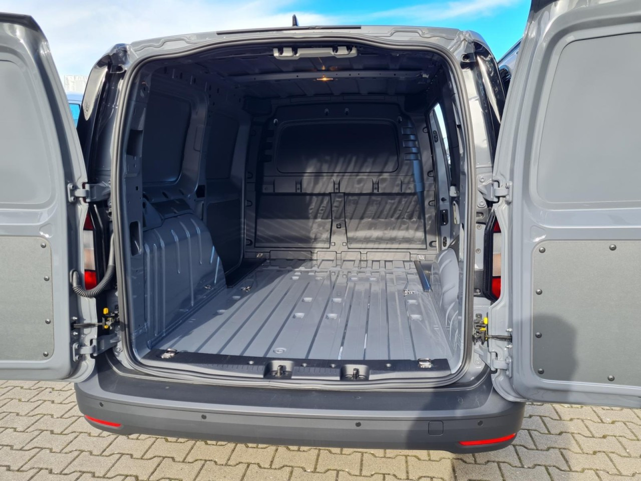 Fourgonnette Volkswagen Caddy Kasten Cargo TDI Maxi PDC KLIMA TEMPOMAT: photos 16