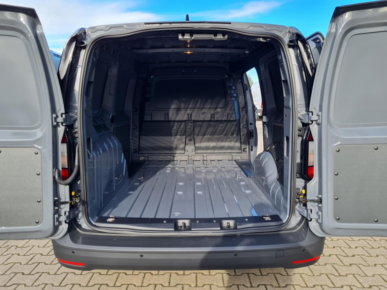 Fourgonnette Volkswagen Caddy Kasten Cargo TDI Maxi PDC KLIMA TEMPOMAT: photos 17