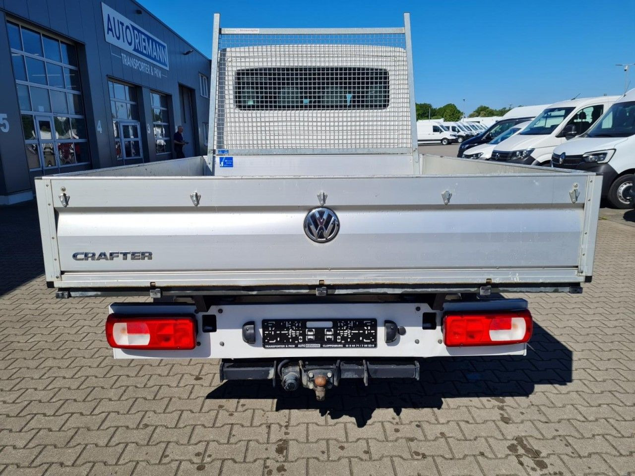 Volkswagen Crafter 35 Doka MR 7-Sitze AHK KLIMA KOMFORT - Utilitaire plateau: photos 5 Volkswagen Crafter 35 Doka MR 7-Sitze AHK KLIMA KOMFORT - Utilitaire plateau: photos 5