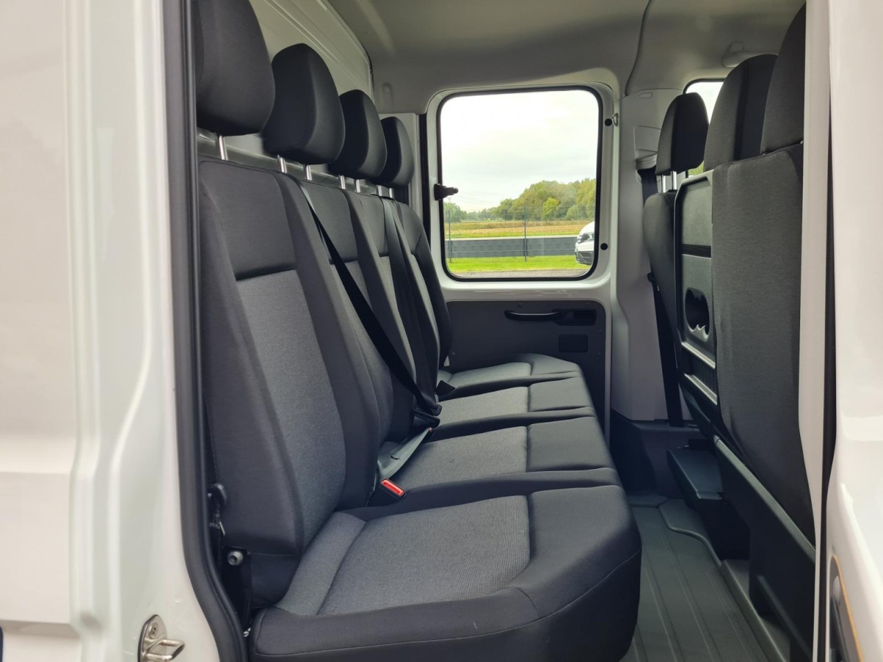 Utilitaire plateau, Utilitaire double cabine Volkswagen Crafter 35 Doka TDI Pritsche L4 AHK Komfortsitz: photos 10 Utilitaire plateau, Utilitaire double cabine Volkswagen Crafter 35 Doka TDI Pritsche L4 AHK Komfortsitz: photos 10