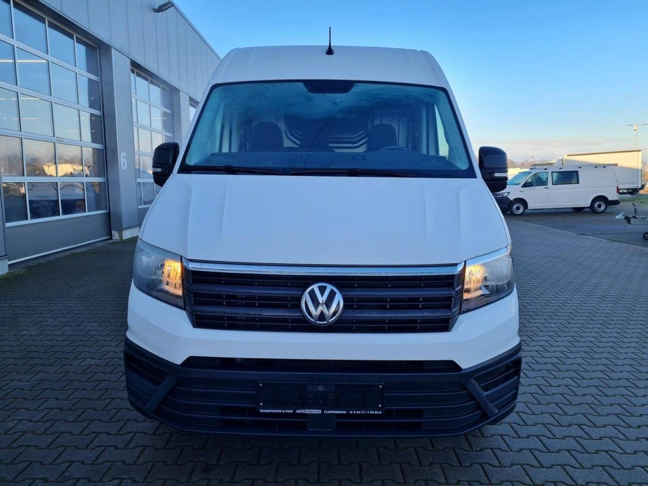 Volkswagen Crafter 35 Kasten lang L4H2 KAMERA NAVI_APP HOLZ - Fourgon utilitaire: photos 2 Volkswagen Crafter 35 Kasten lang L4H2 KAMERA NAVI_APP HOLZ - Fourgon utilitaire: photos 2