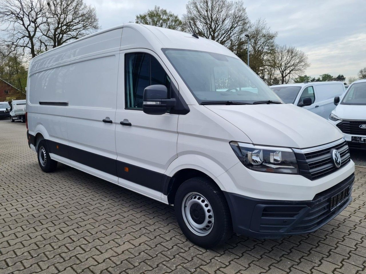 Volkswagen Crafter 35 Kasten lang L4H2 KLIMA NAVI_APP HOLZB Volkswagen Crafter 35 Kasten lang L4H2 KLIMA NAVI_APP HOLZB - Fourgon utilitaire: photos 3 Volkswagen Crafter 35 Kasten lang L4H2 KLIMA NAVI_APP HOLZB Volkswagen Crafter 35 Kasten lang L4H2 KLIMA NAVI_APP HOLZB - Fourgon utilitaire: photos 3