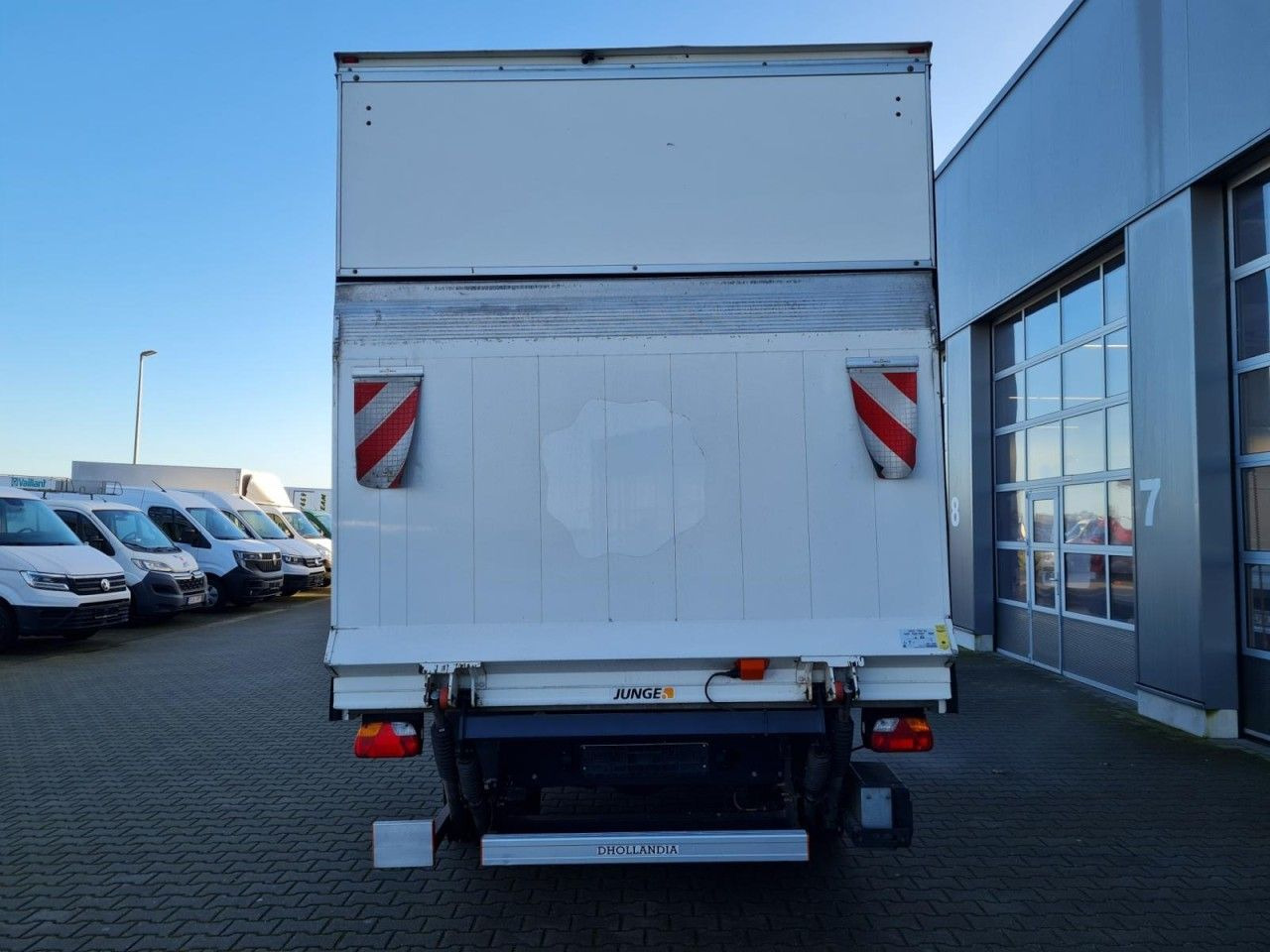 Volkswagen Crafter 50 Koffer hoch 2.0 TDI LBW KLIMA KAMERA - Fourgon grand volume: photos 5 Volkswagen Crafter 50 Koffer hoch 2.0 TDI LBW KLIMA KAMERA - Fourgon grand volume: photos 5