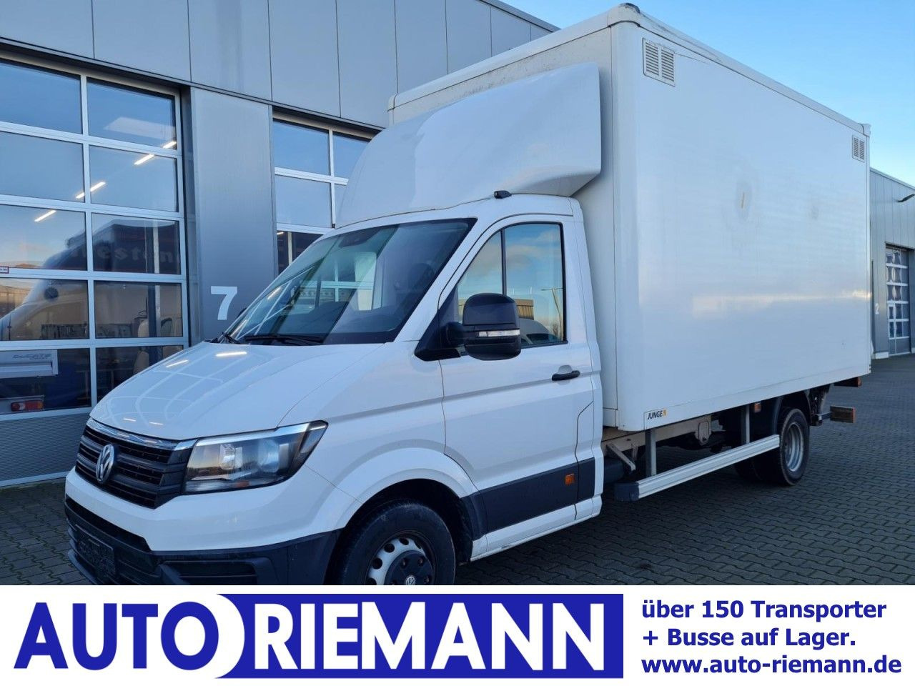 Volkswagen Crafter 50 Koffer hoch 2.0 TDI LBW KLIMA KAMERA - Fourgon grand volume: photos 1 Volkswagen Crafter 50 Koffer hoch 2.0 TDI LBW KLIMA KAMERA - Fourgon grand volume: photos 1