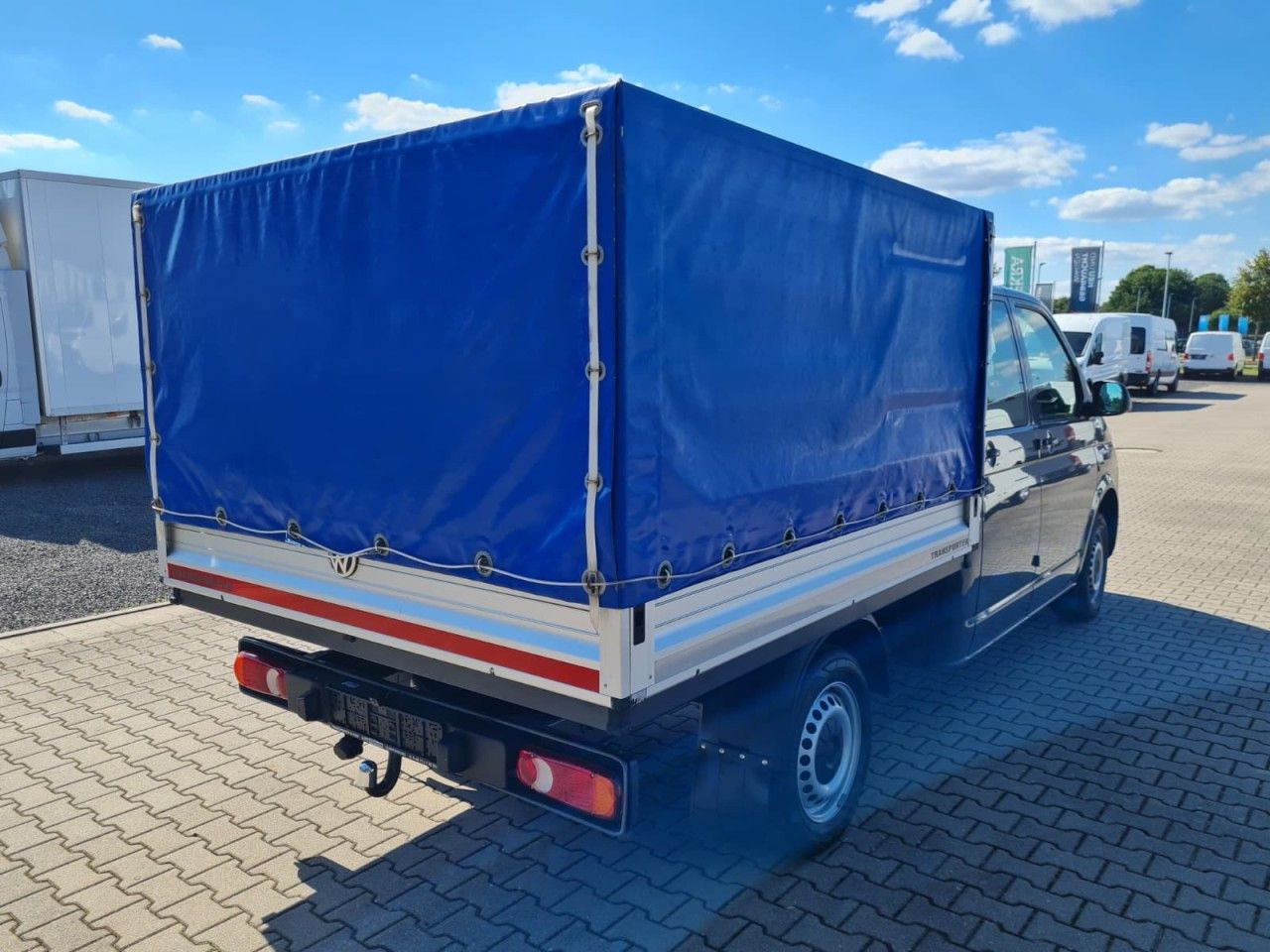 Volkswagen T6.1 Doka Pritsche Plane 6-Sitze AHK KLIMA - Utilitaire rideaux coulissants (PLSC), Utilitaire double cabine: photos 4 Volkswagen T6.1 Doka Pritsche Plane 6-Sitze AHK KLIMA - Utilitaire rideaux coulissants (PLSC), Utilitaire double cabine: photos 4