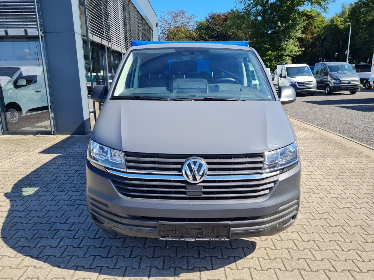 Volkswagen T6.1 Doka Pritsche Plane 6-Sitze AHK KLIMA - Utilitaire rideaux coulissants (PLSC), Utilitaire double cabine: photos 2 Volkswagen T6.1 Doka Pritsche Plane 6-Sitze AHK KLIMA - Utilitaire rideaux coulissants (PLSC), Utilitaire double cabine: photos 2