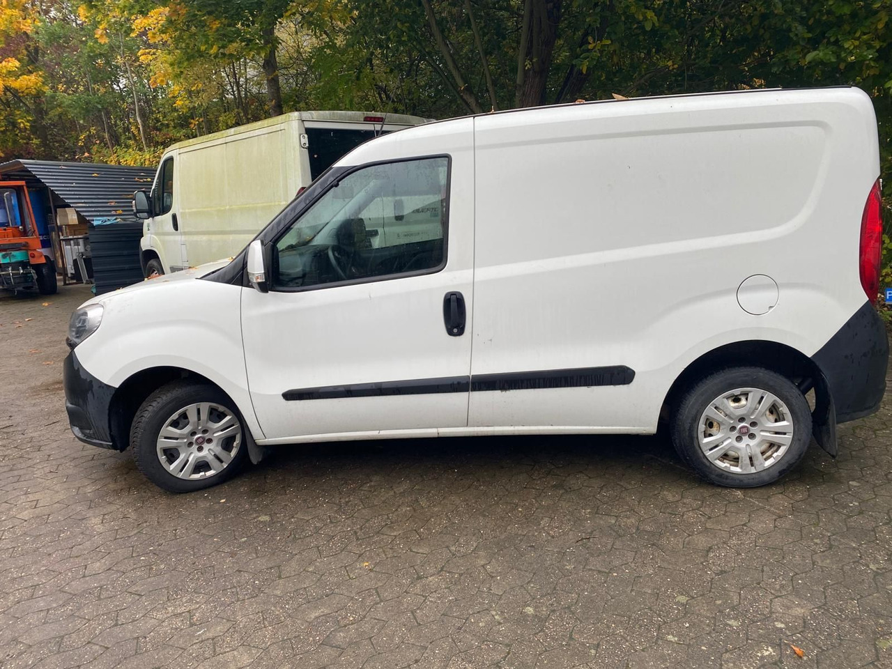 Fiat Doblo SX Kasten Cargo 1.3 Multijet Motorscha... - Transport de personnes: photos 3 Fiat Doblo SX Kasten Cargo 1.3 Multijet Motorscha... - Transport de personnes: photos 3
