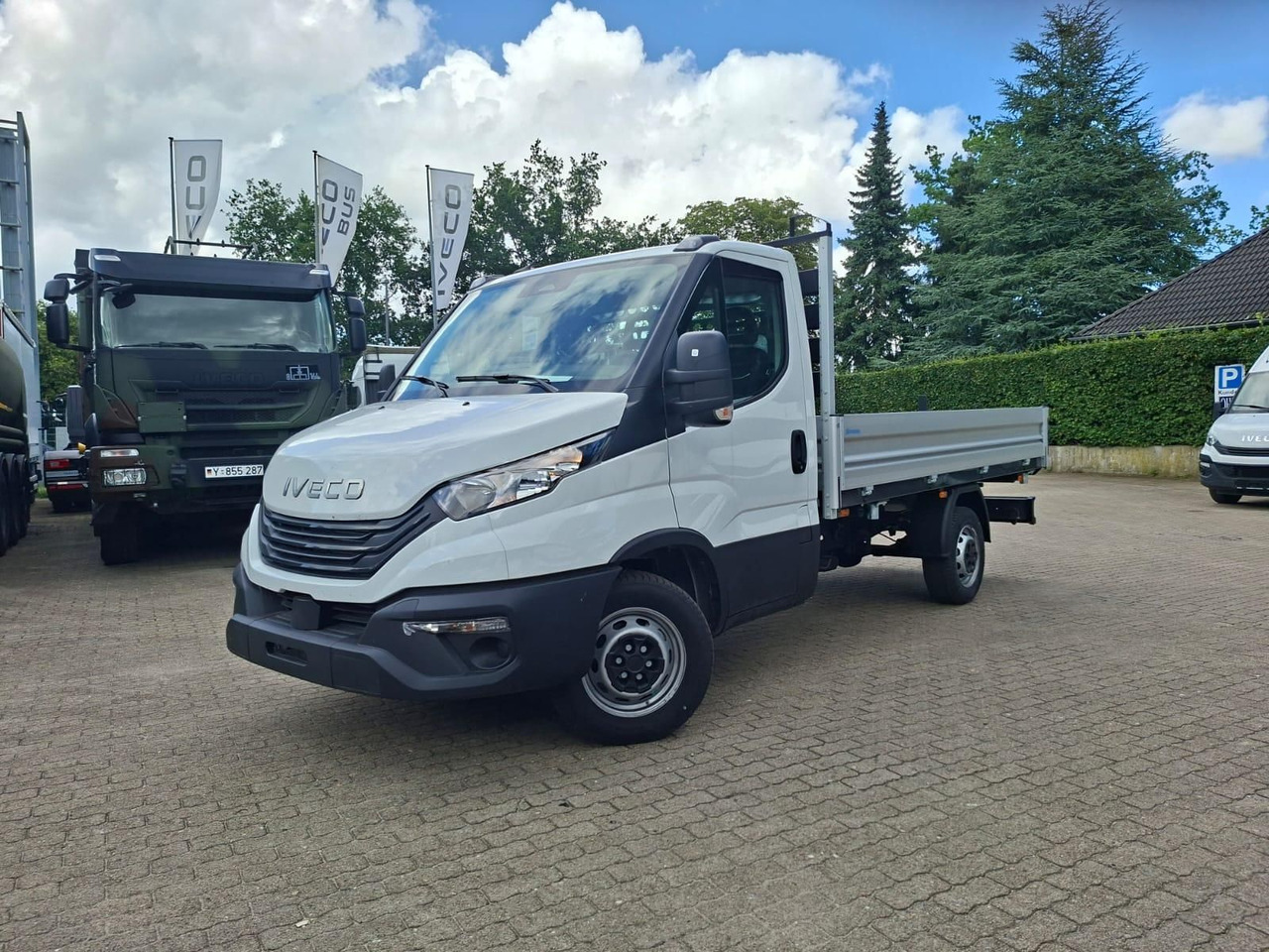 Iveco Daily 35S14A8Y Henschel 3-Seiten Kipper 100 k... - Utilitaire plateau: photos 1 Iveco Daily 35S14A8Y Henschel 3-Seiten Kipper 100 k... - Utilitaire plateau: photos 1