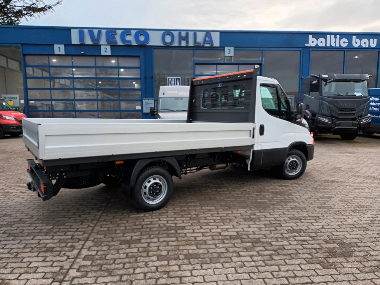Iveco Daily 35S16H3.0Y *3,5m Pritsche *KLIMA*AHK*RA... - Utilitaire plateau: photos 4 Iveco Daily 35S16H3.0Y *3,5m Pritsche *KLIMA*AHK*RA... - Utilitaire plateau: photos 4