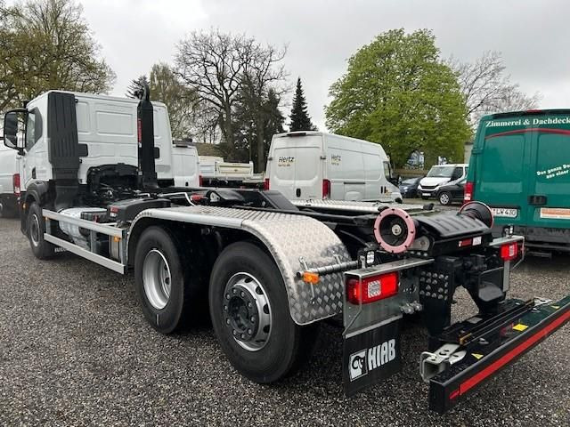 Iveco X-WAY AS280X49Y/PS ON Abrollkipper Hiab 21S.... - Camion ampliroll: photos 4 Iveco X-WAY AS280X49Y/PS ON Abrollkipper Hiab 21S.... - Camion ampliroll: photos 4