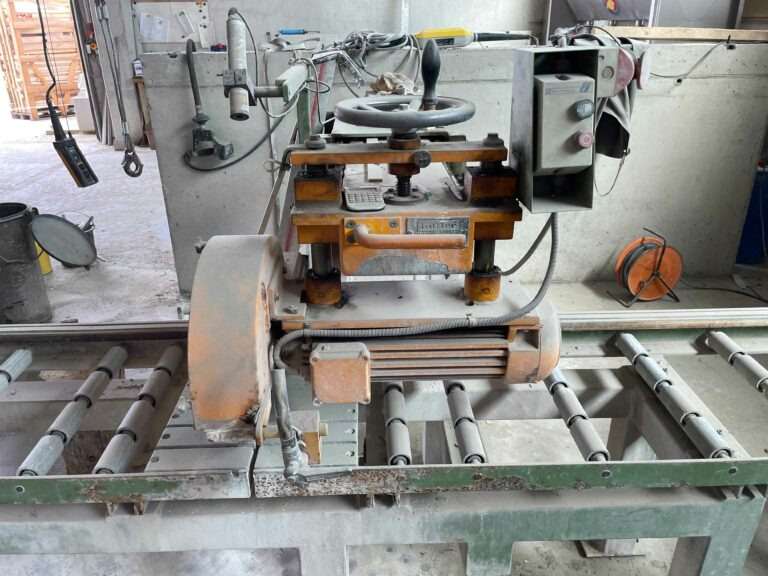 Löffler KS40 / 500 HV – crosscut saw / Ablängsäge - Machine-outil: photos 1 Löffler KS40 / 500 HV – crosscut saw / Ablängsäge - Machine-outil: photos 1