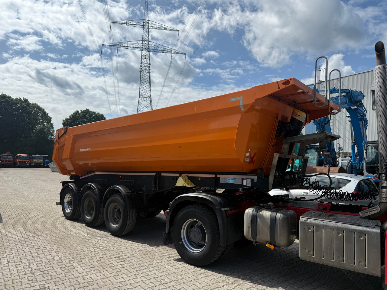 Schwarzmüller Kippauflieger Gesteinsmulde verstärkt Liftachse - Semi-remorque benne: photos 3 Schwarzmüller Kippauflieger Gesteinsmulde verstärkt Liftachse - Semi-remorque benne: photos 3