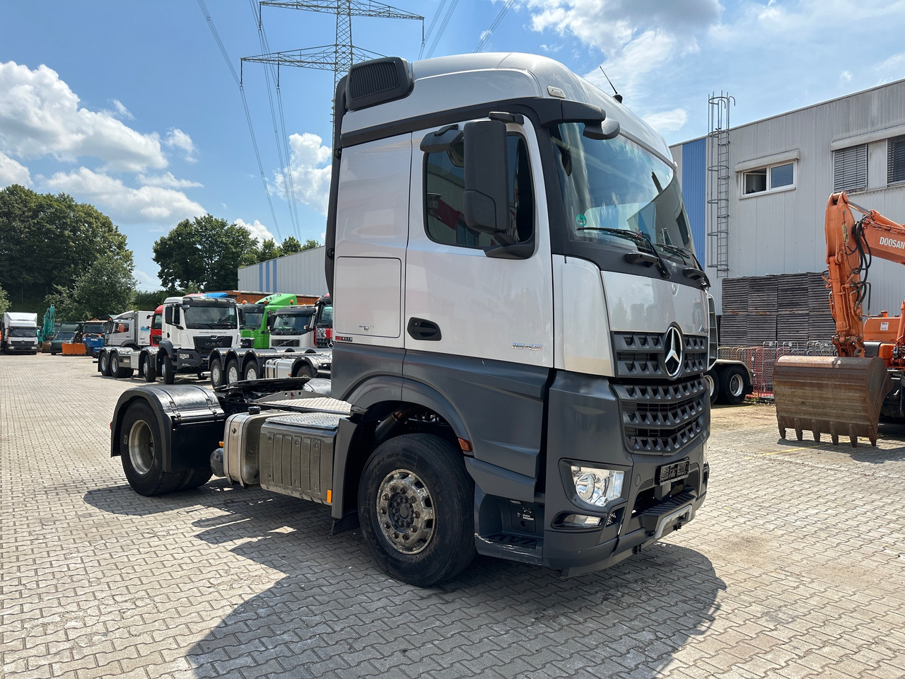 Mercedes-Benz 1845 Arocs SZM Kipphydraulik Mischerantrieb - Tracteur routier: photos 3 Mercedes-Benz 1845 Arocs SZM Kipphydraulik Mischerantrieb - Tracteur routier: photos 3