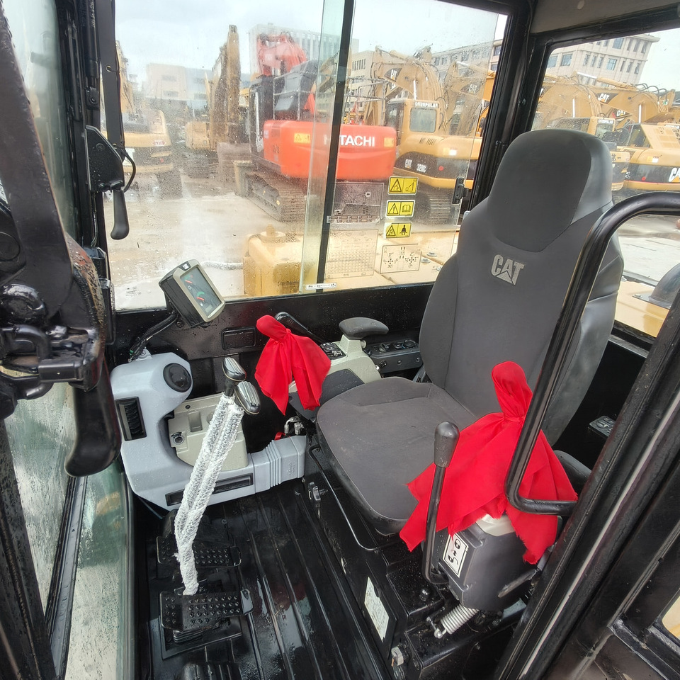 Mini pelle CATERPILLAR 306E2: photos 9 Mini pelle CATERPILLAR 306E2: photos 9