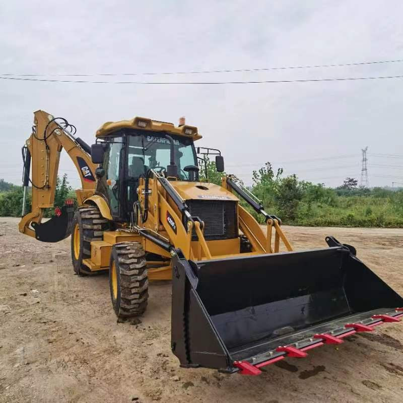 Caterpillar 420F2 - Tractopelle: photos 3 Caterpillar 420F2 - Tractopelle: photos 3