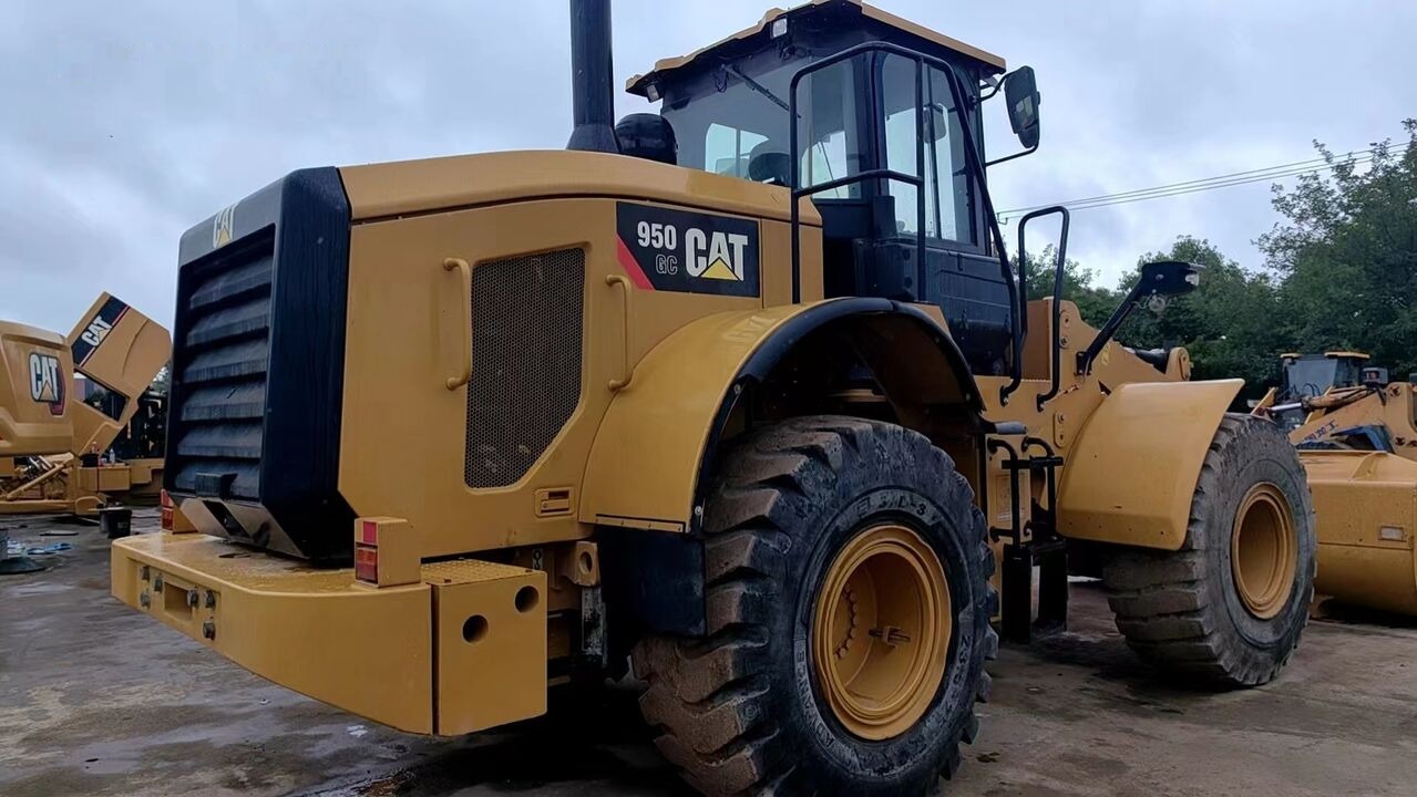 Caterpillar 950GC - Chargeuse sur pneus: photos 4 Caterpillar 950GC - Chargeuse sur pneus: photos 4