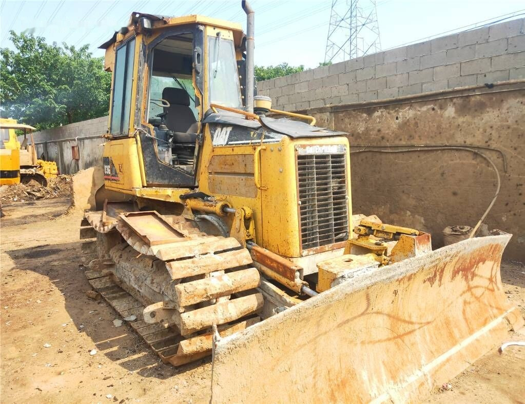 Caterpillar D3G - Bulldozer: photos 3 Caterpillar D3G - Bulldozer: photos 3