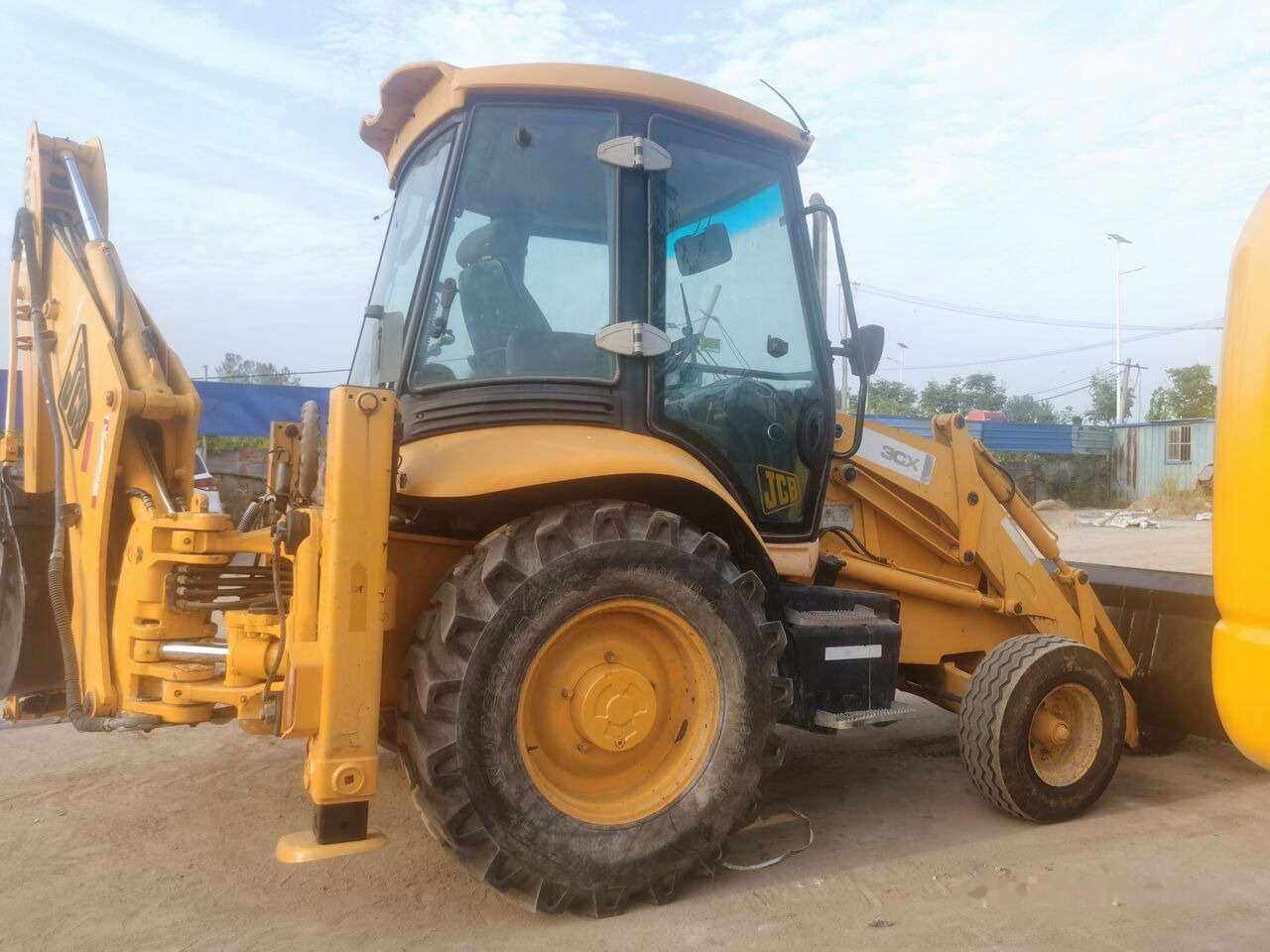 JCB 3CX - Tractopelle: photos 3 JCB 3CX - Tractopelle: photos 3