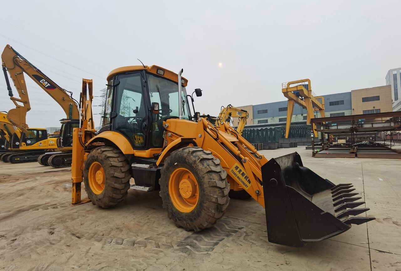 JCB 4CX - Tractopelle: photos 3 JCB 4CX - Tractopelle: photos 3